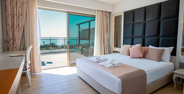 Antalya Hotels on the Beach